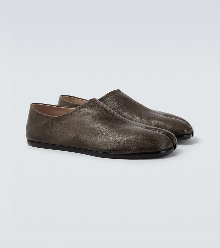 Кожаные туфли-слипоны Tabi Maison Margiela, коричневый