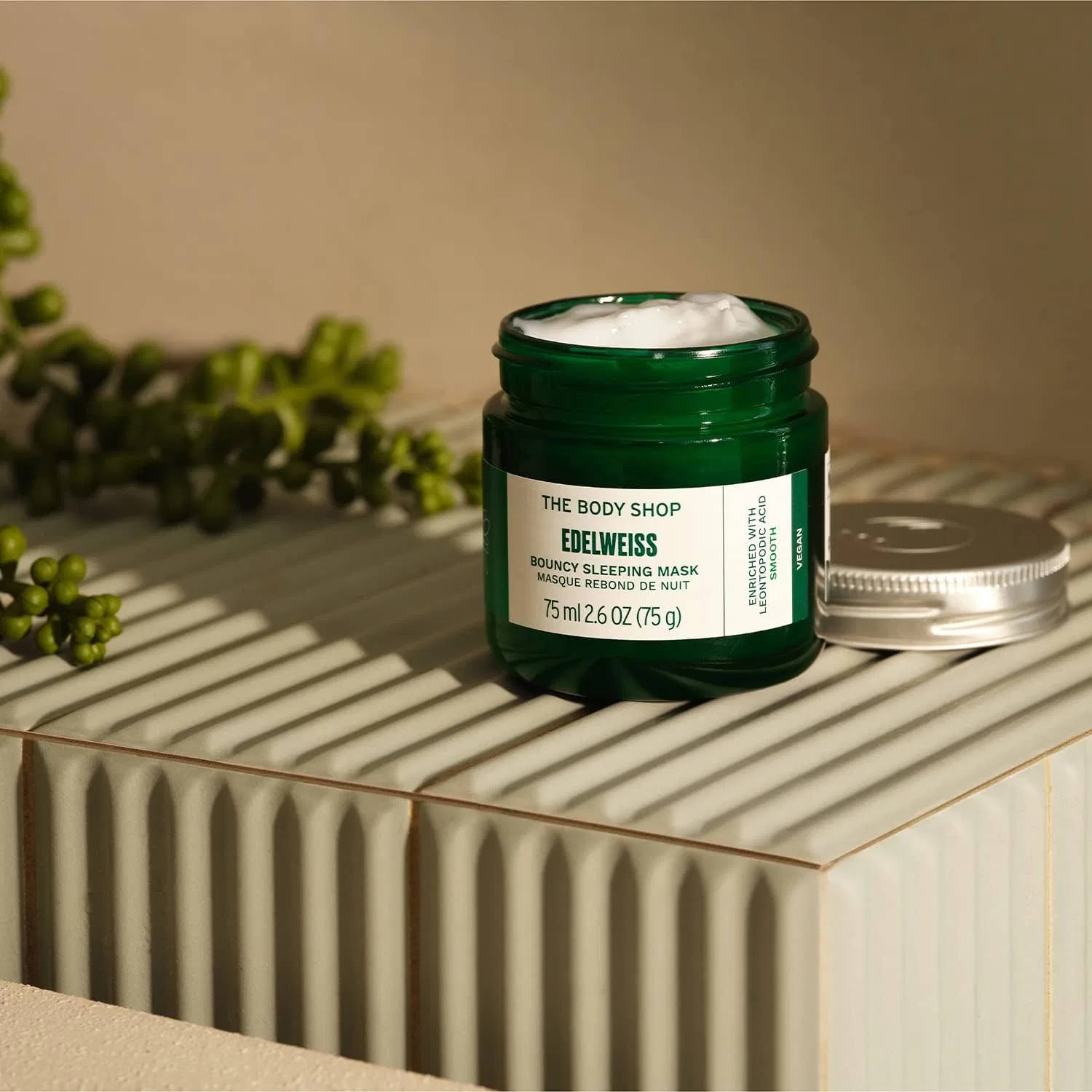 Маска для лица The Body Shop — Bouncy Sleeping Mask, 75 мл — фото 2