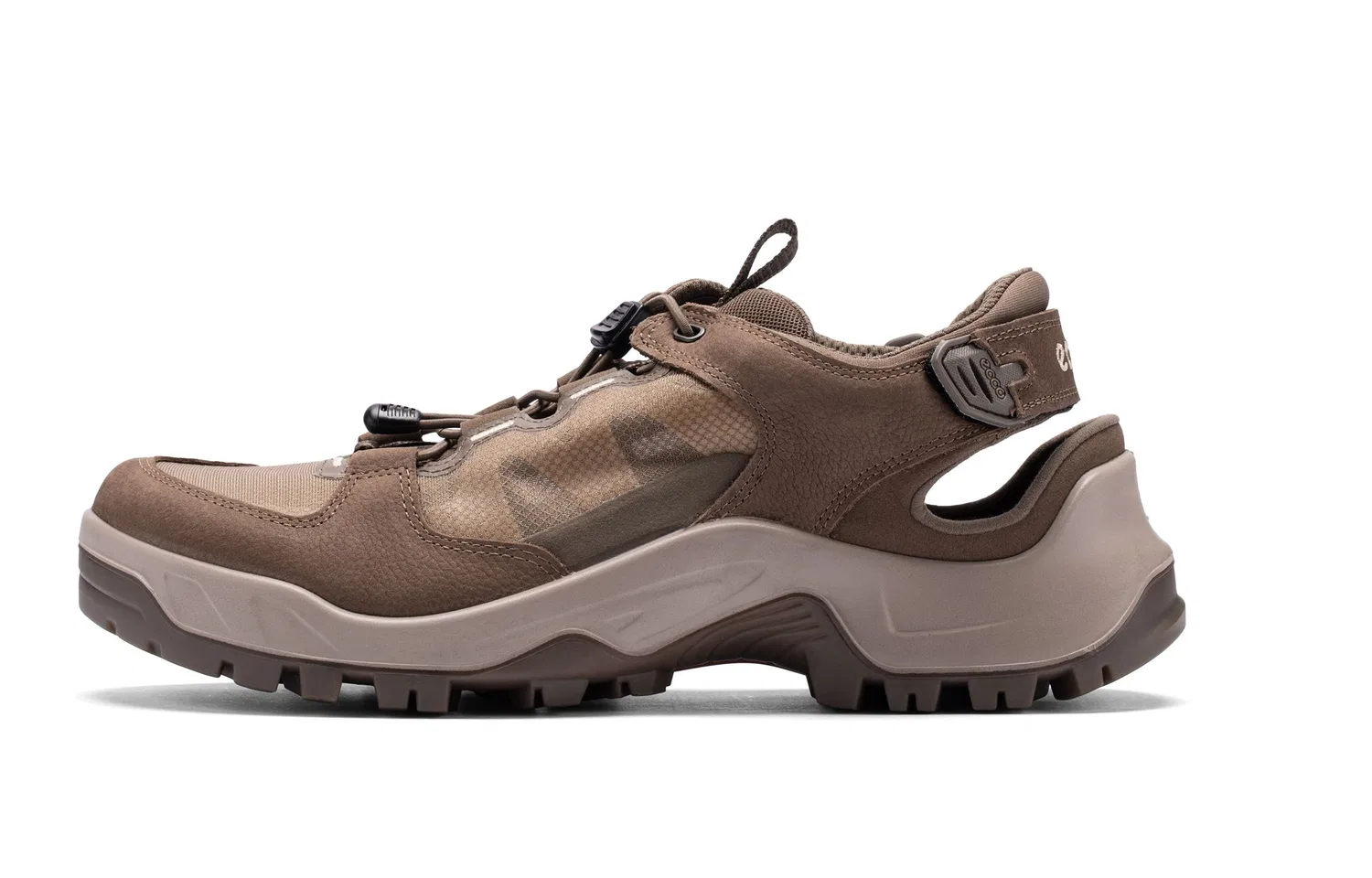 Кроссовки повседневные низкие из кожи Ecco Tan
