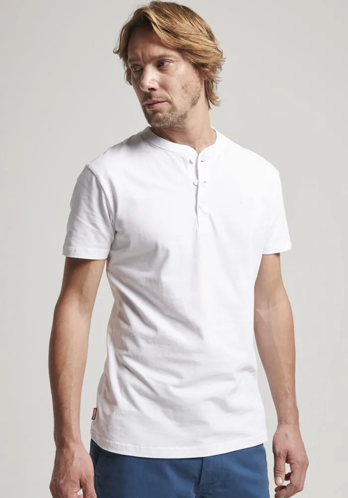 

Футболка Superdry "SD-VINTAGE LOGO EMB S/S HENLEY", цвет Optic