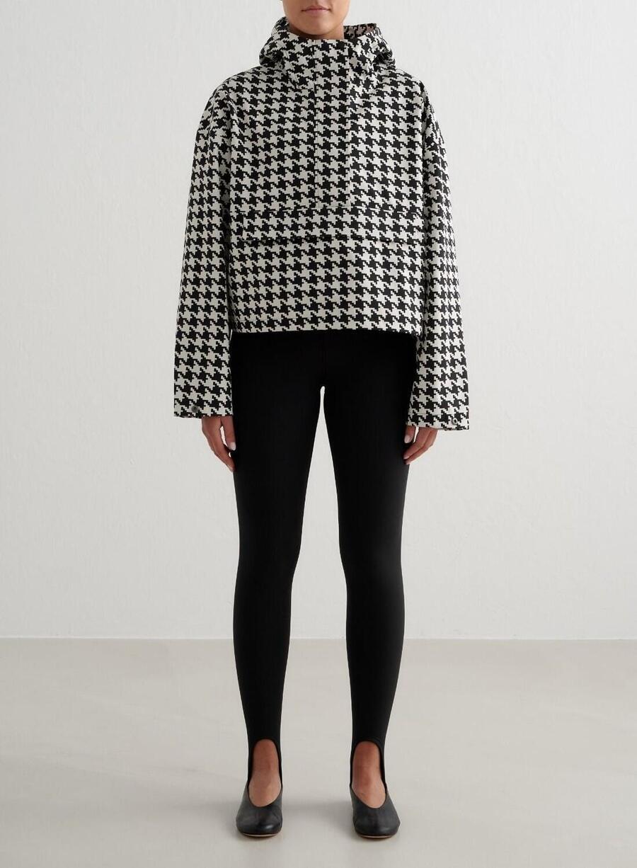 

AIM'N Женская куртка водонепроницаемая укороченная анорак с разноцветным узором