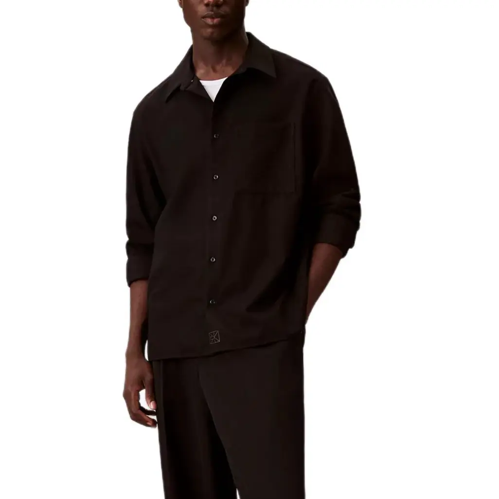 

Calvin Klein Рубашка мужская Black с заостренным воротником Moderate