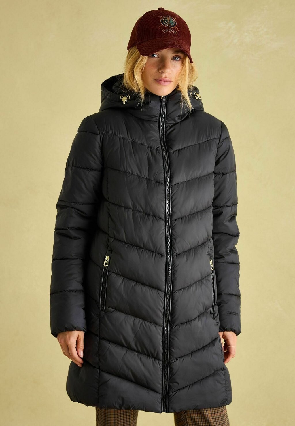 

Зимнее пальто REGULAR FIT MOORSDALE SHOWERPROOF PADDED Tom Joule, черный