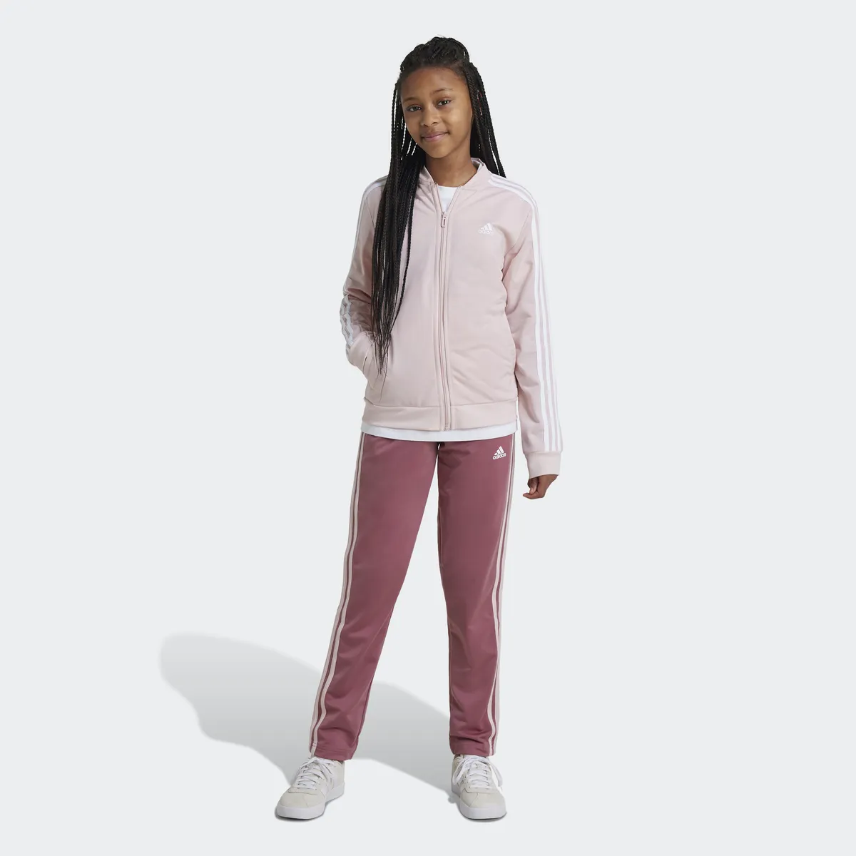 

Спортивный костюм Adidas Sportswear "ESSENTIALS 3-STRIPES" (2 шт.), белый