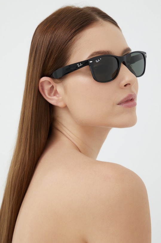 

Очки New Wayfarer Ray-Ban, черный