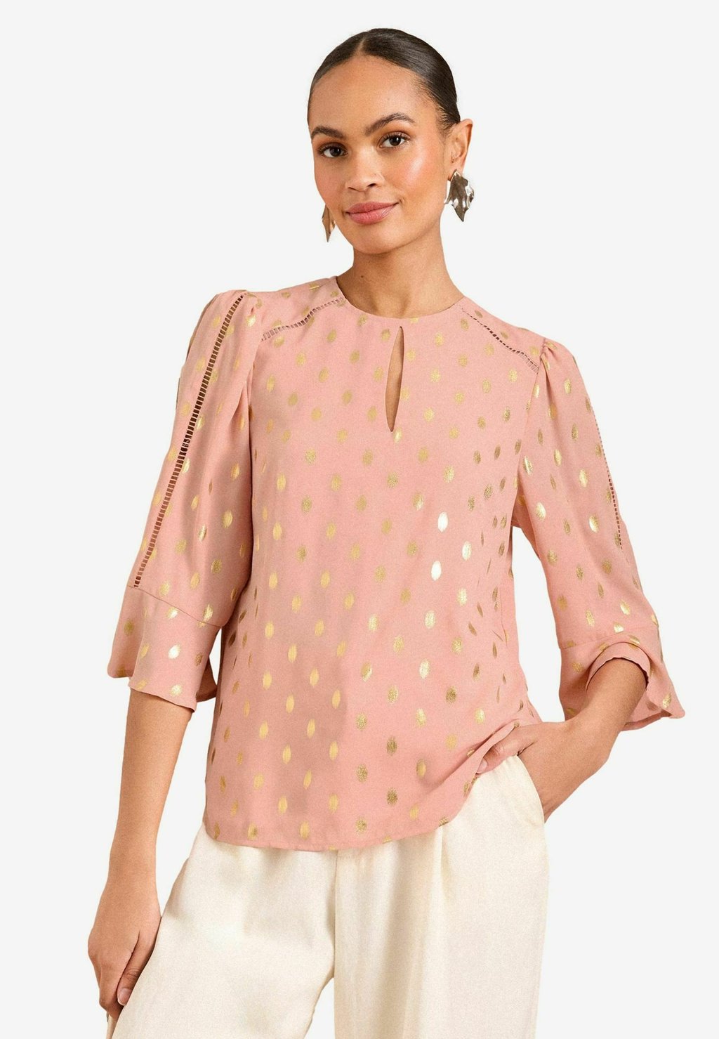 

Блуза KEYHOLE DETAIL CREW NECK FLUTE SLEEVE Love & Roses, розовый