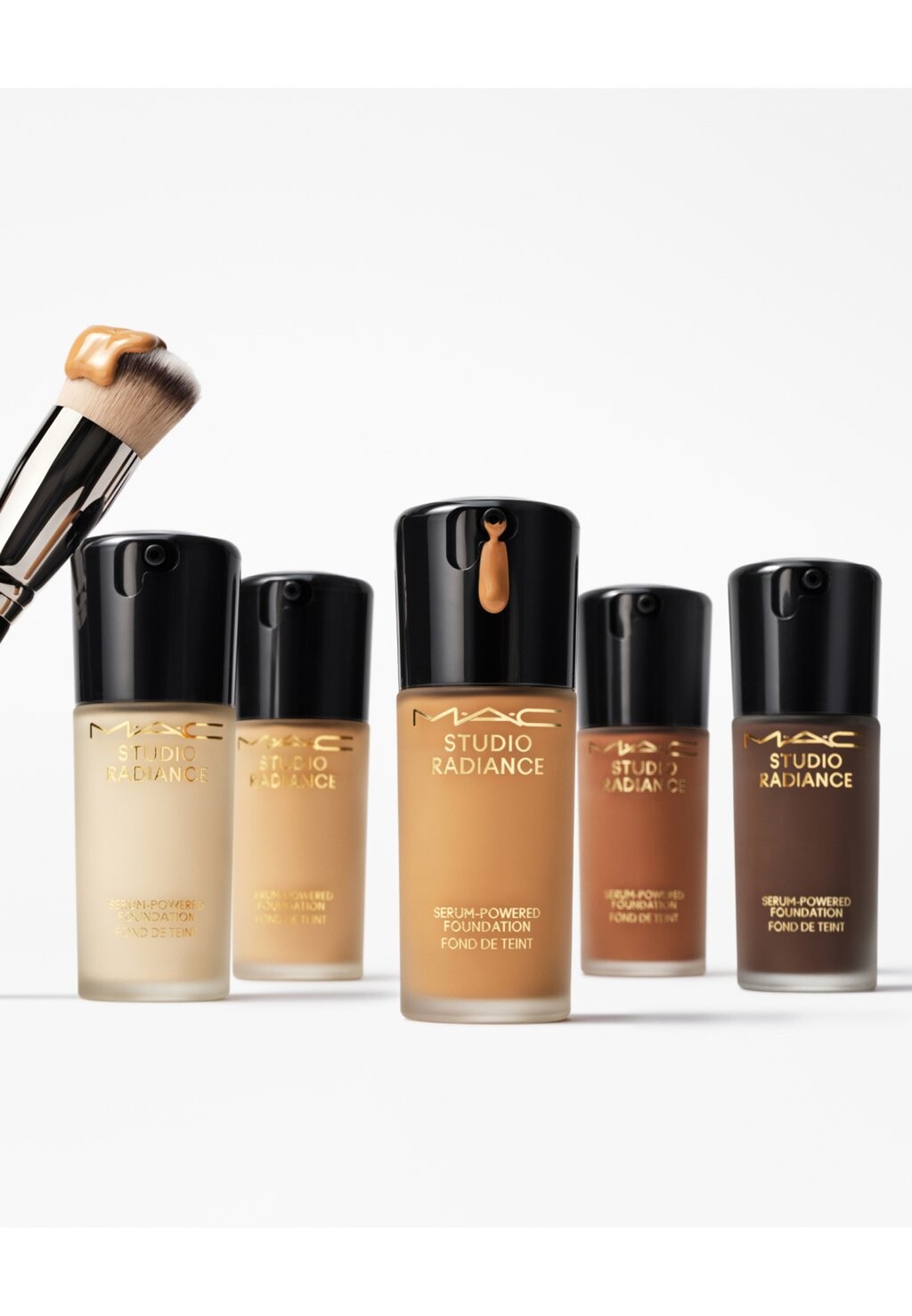 

Тональный крем Studio Radiance Serum-Powed Foundation MAC, цвет nc18