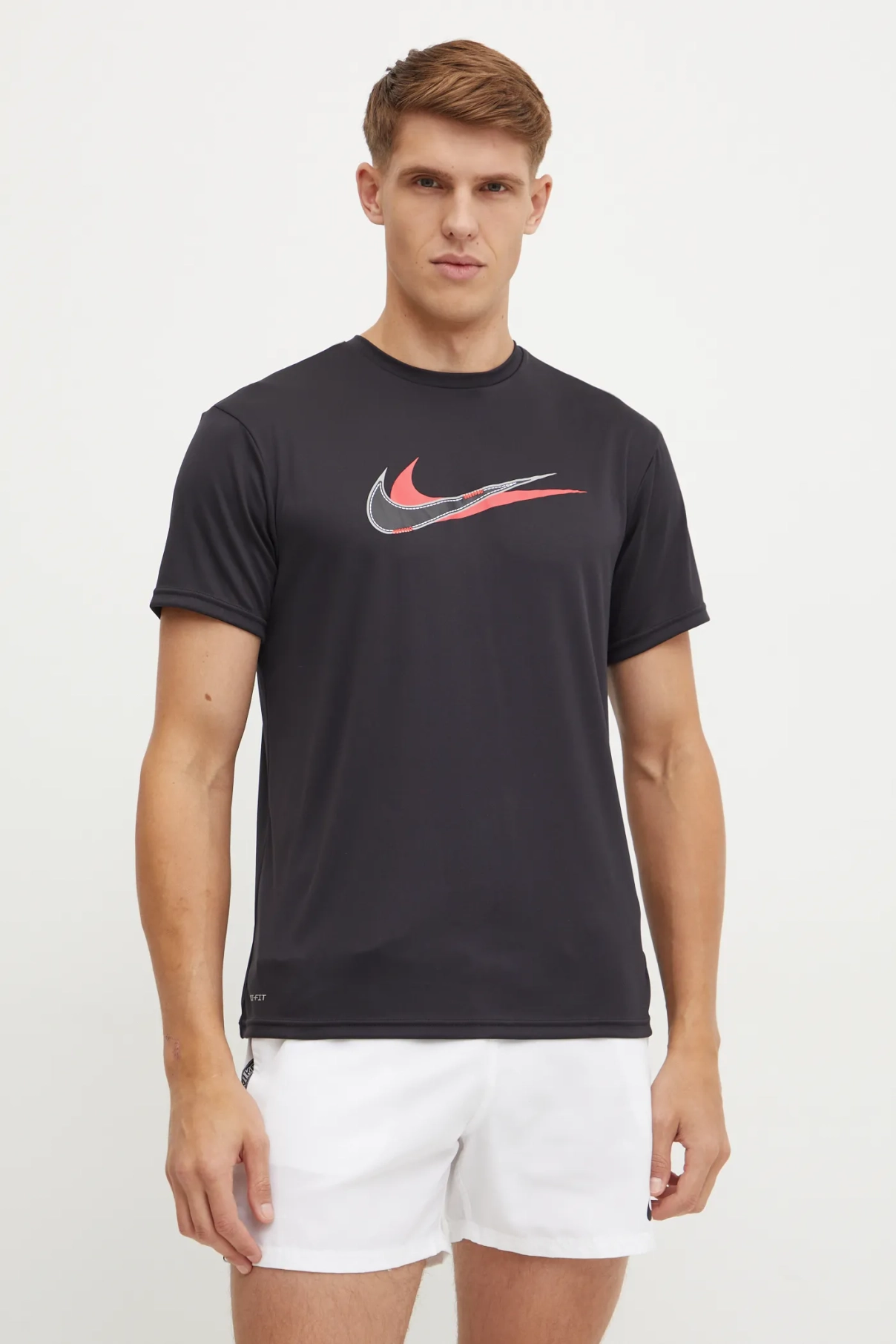 

Спортивная футболка Stacked Swoosh Nike, черный