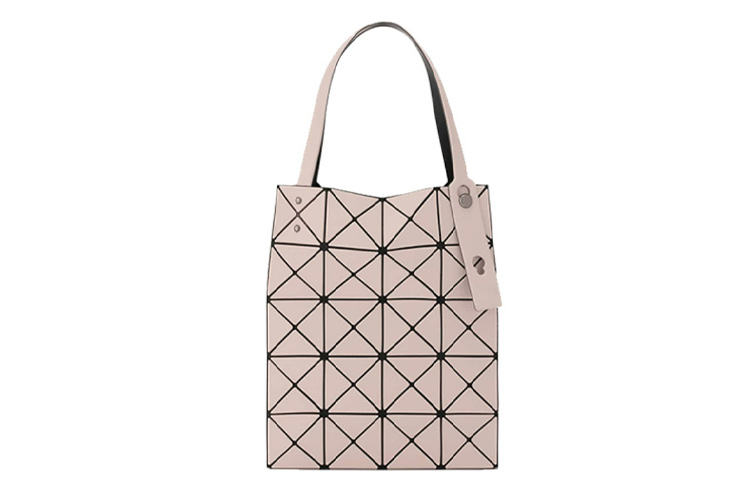 

Люцент Бокси Виннил Хлоридная Смола Одноплечевая Сумка Маленький Размер Женская Молочный Чай Иссей Мияке