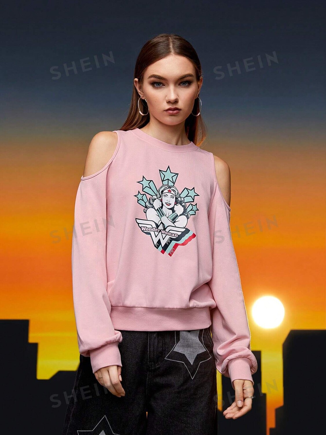 

Толстовка Shein с открытыми плечами и принтом фигур и звезд, розовый