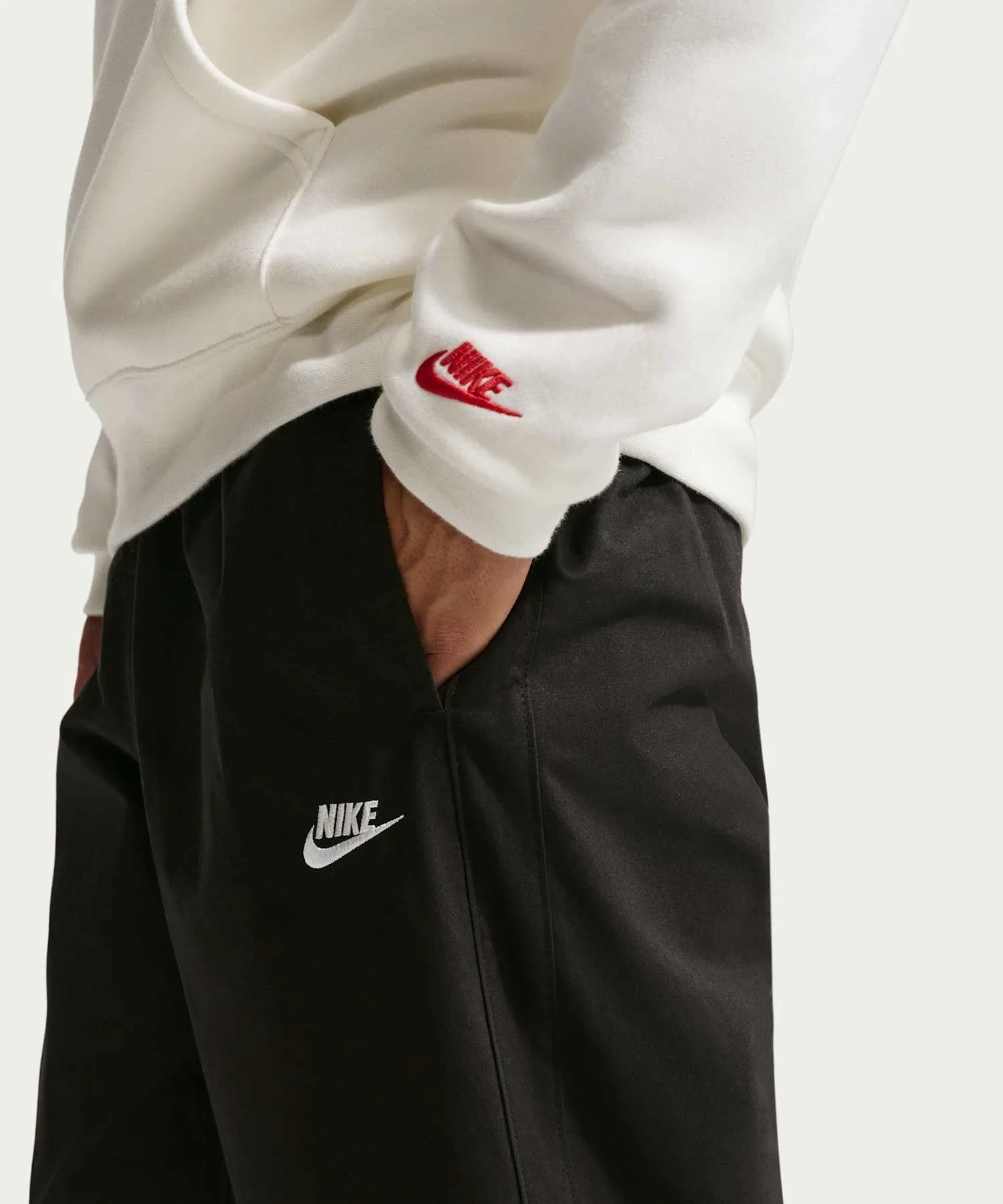 Мужские брюки Nike Sportswear Club — фото 4