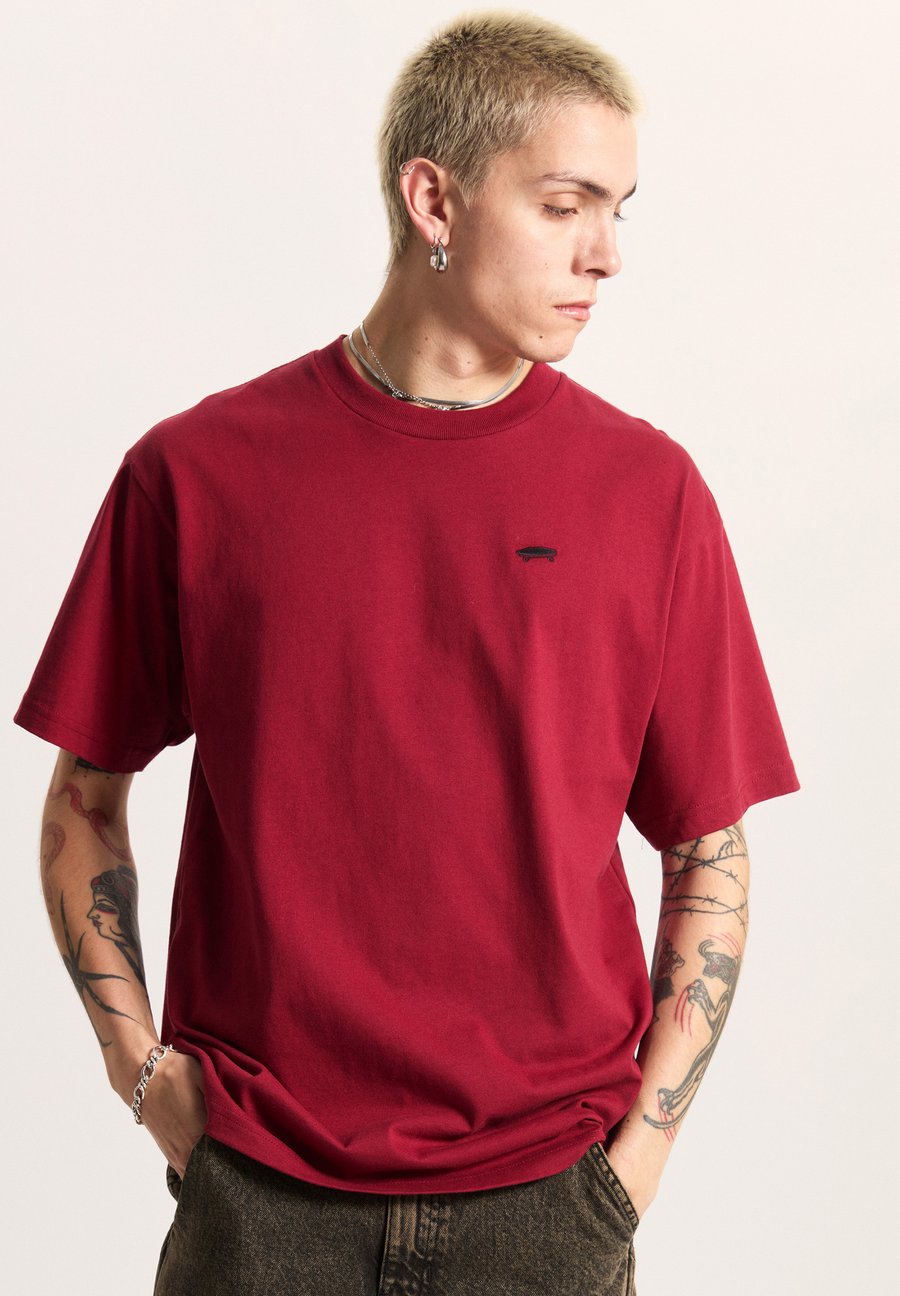 

Футболка Vans SALTON LOOSE FIT , Dark Red