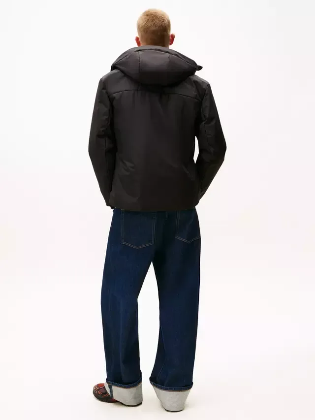 Утепленная водоотталкивающая куртка Tommy Jeans Urban, черная Tommy Hilfiger — фото 2