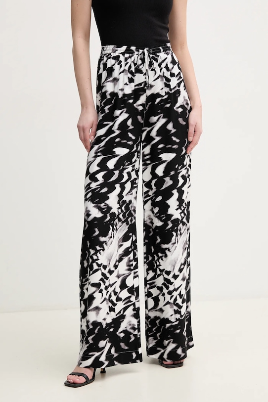 

Брюки Calvin Klein, черный