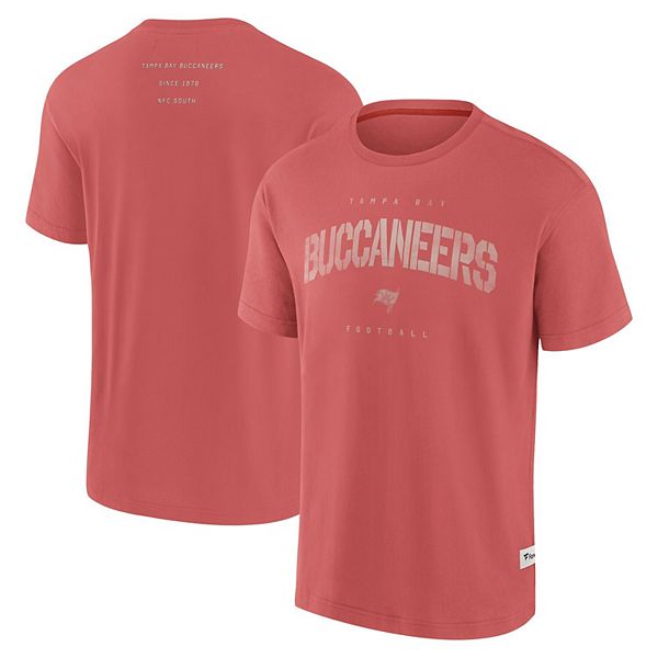 

Мужская красная футболка tampa bay buccaneers elements weathered tonal future ground Fanatics