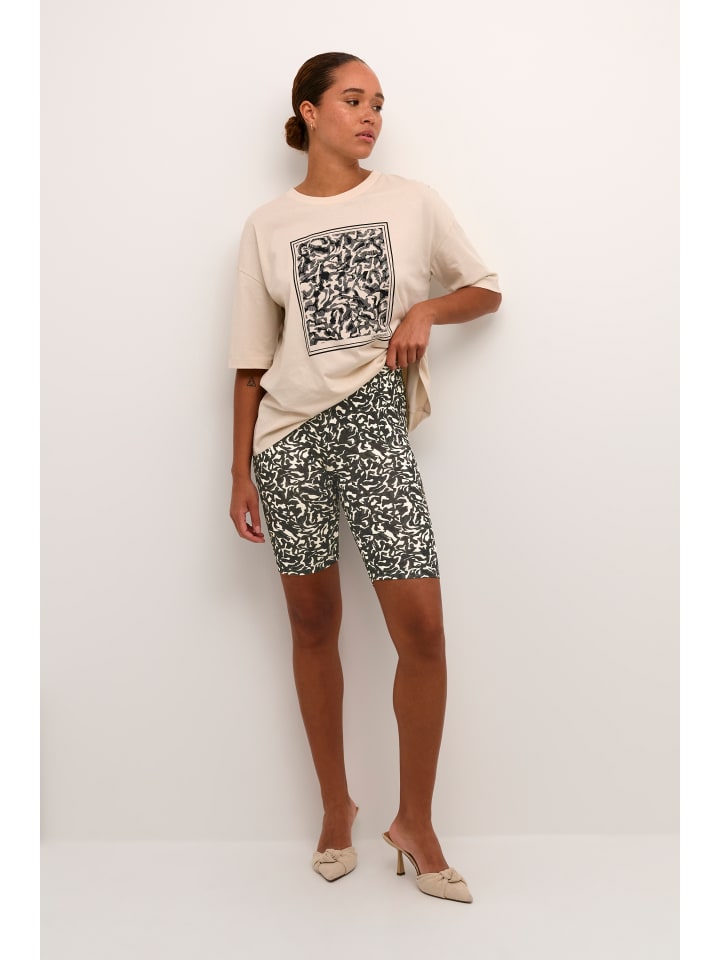 

Шорты Kaffe, цвет black/white abstract print