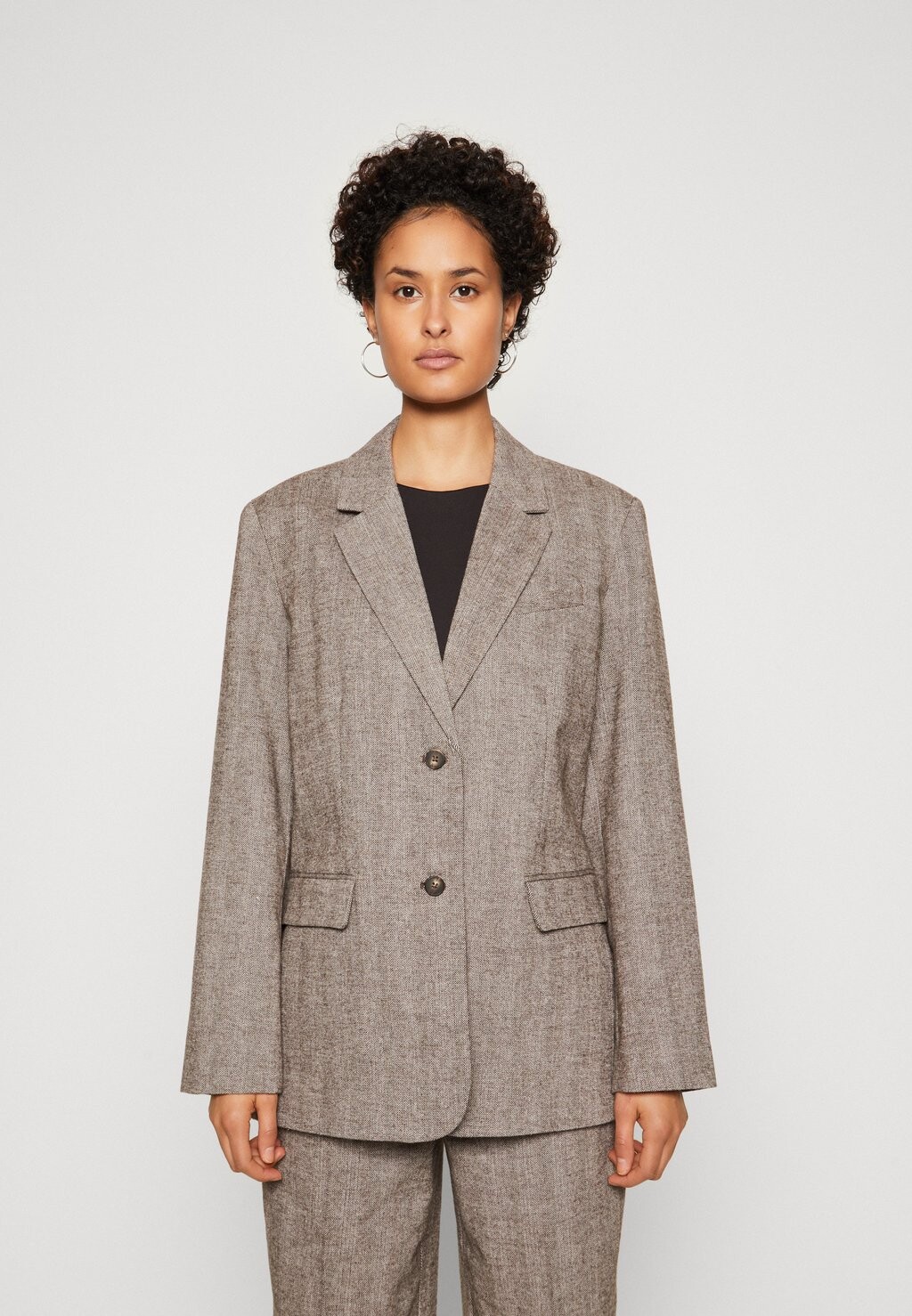 

Пиджак STRAIGHT OVERSIZED HERRINGBONE NA-KD, темно-бежевый