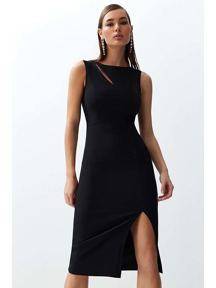 

Платье до колена trendyol Kleid, черный