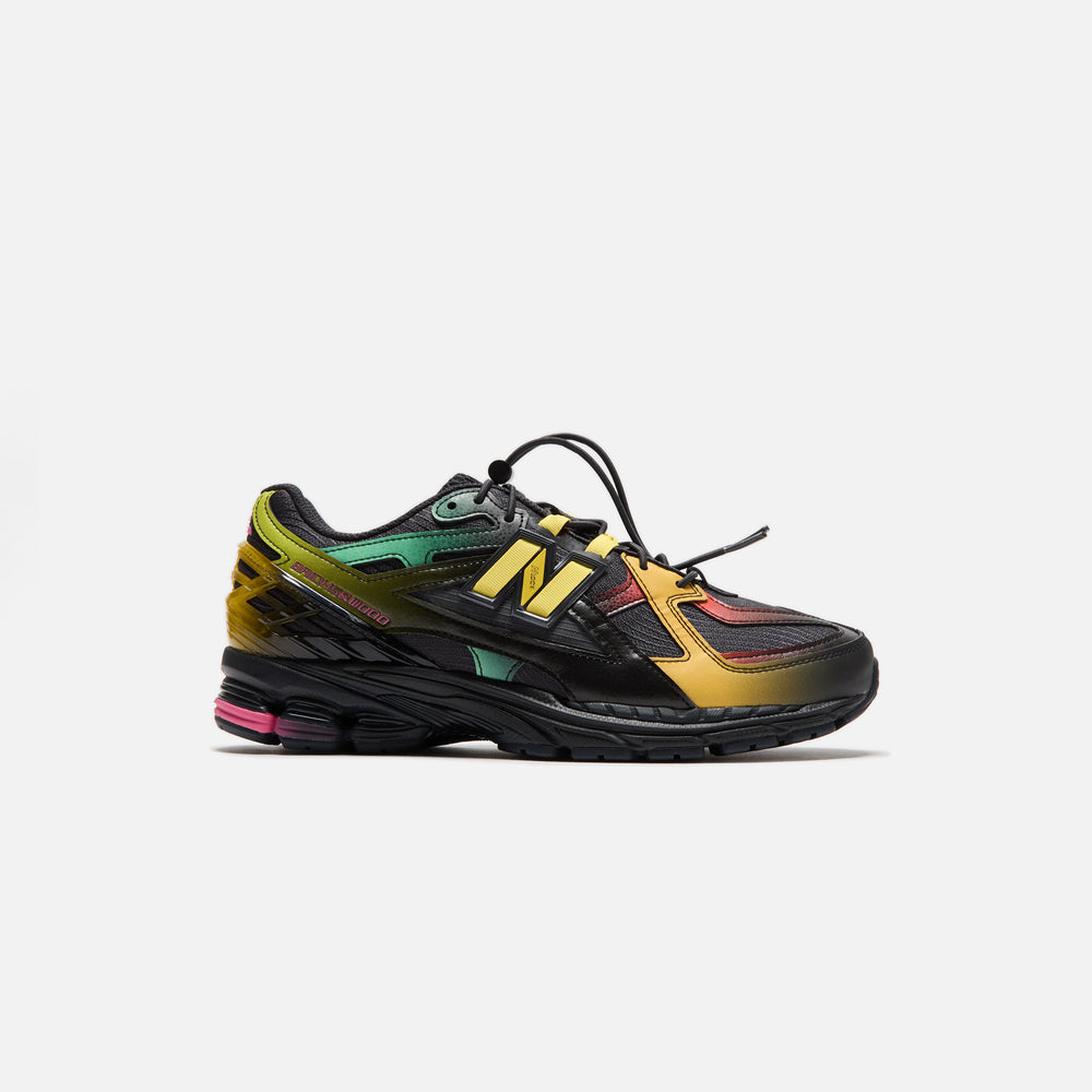 

Кроссовки New Balance x Bricks & Wood 1906U, цвет Phantom/Egg Yolk
