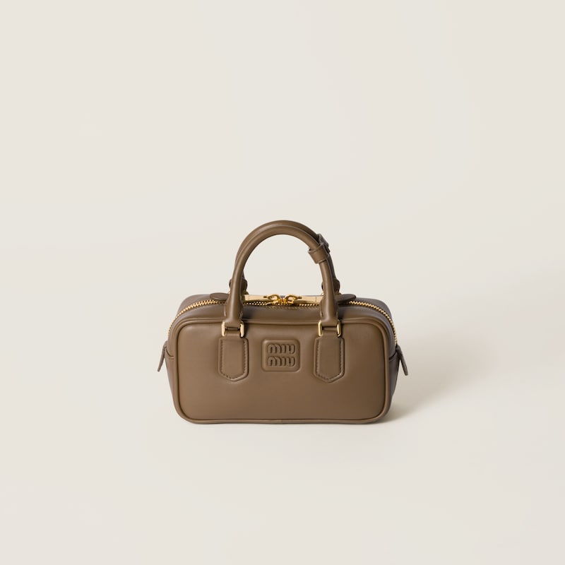 

Сумка из кожи Аркадия Miu Miu, коричневый