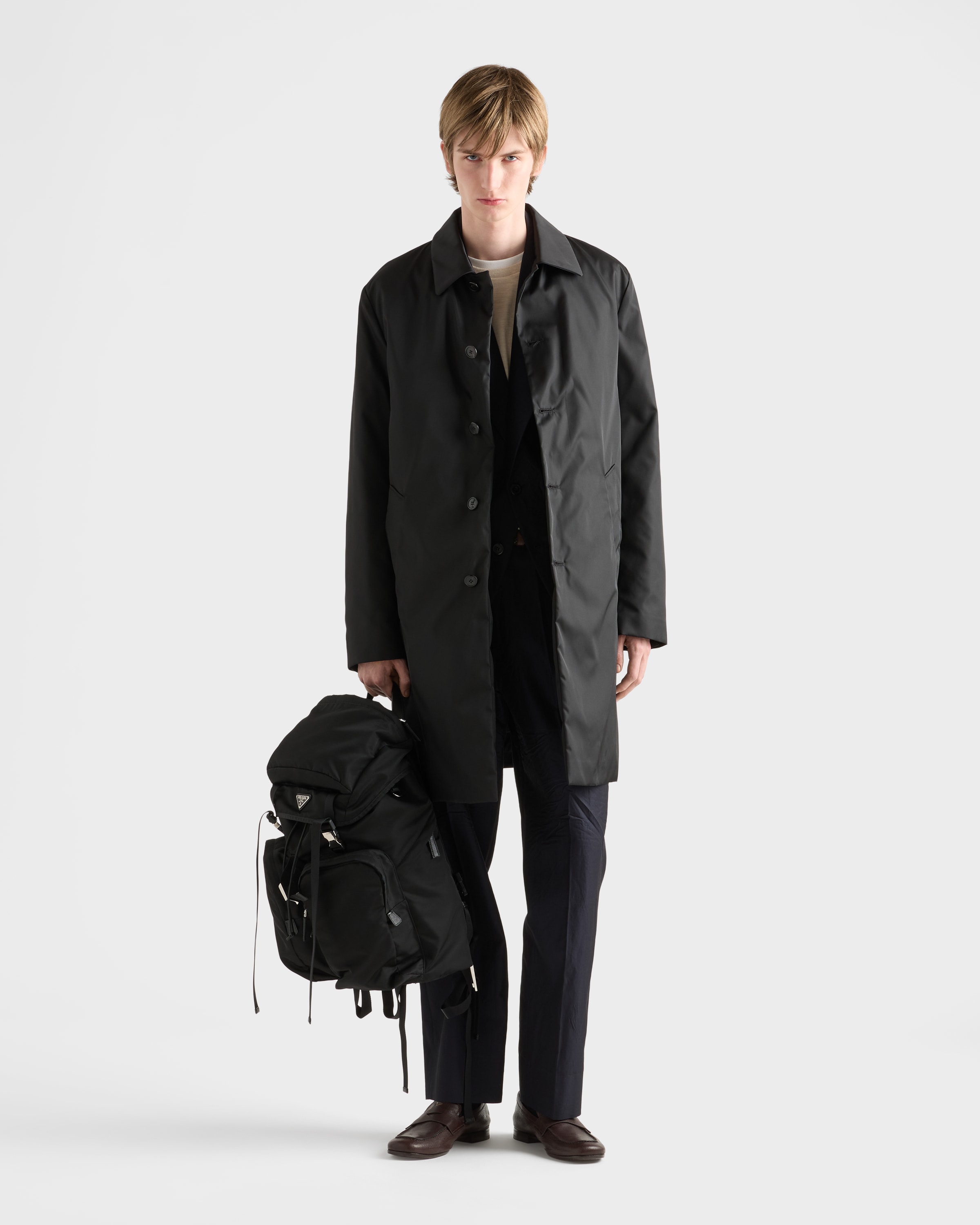 Пальто из переработанного нейлона Prada, черный — фото 2