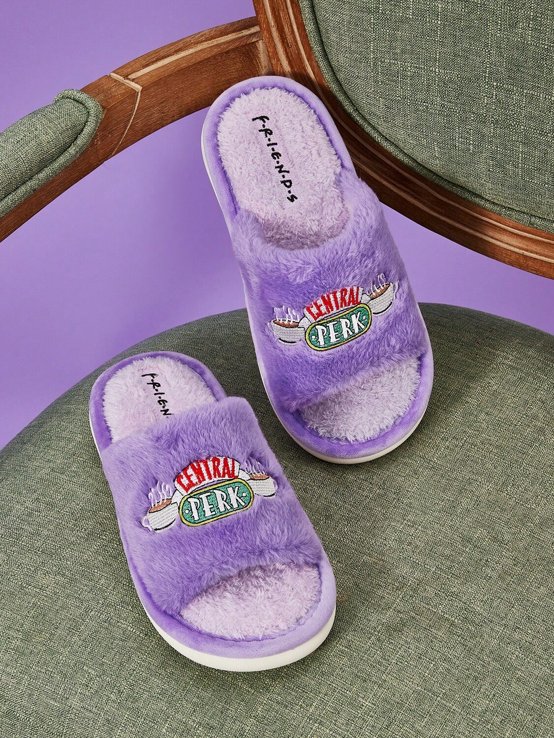 

FRIENDS Вышитые буквы, мягкие и удобные, идеально подходят для осени/зимы, Хэллоуина, Рождества Friends X Shein, пастельно-фиолетовый