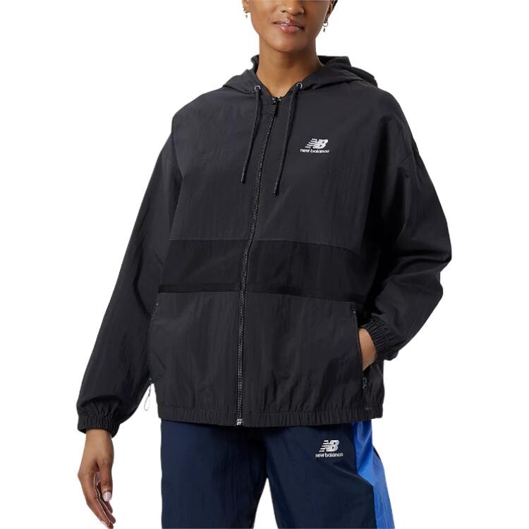 

Куртка Athletics Amplified женская черная New Balance