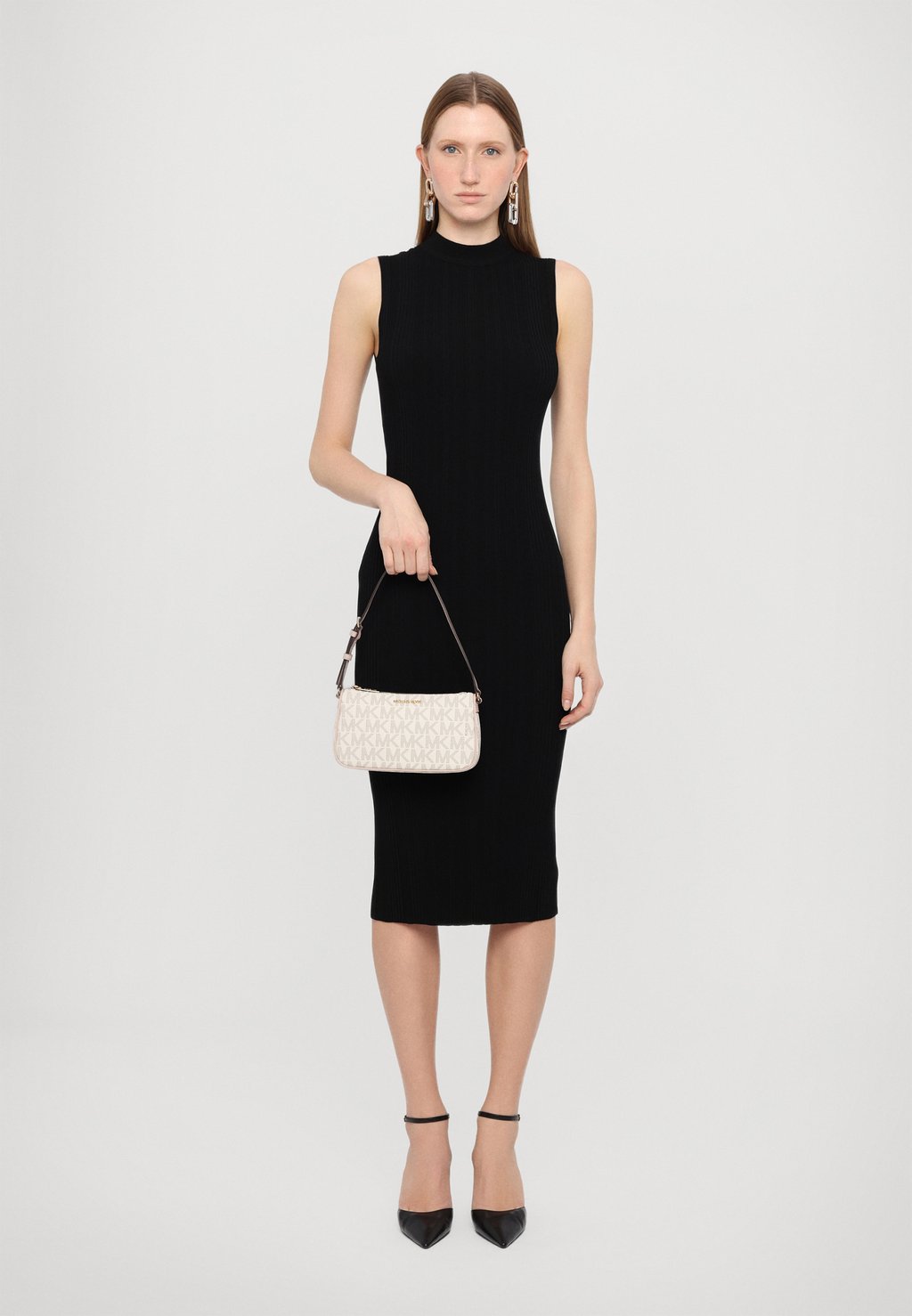 

Сумка JET SET POUCHETTE MICHAEL Michael Kors, слоновая кость, Бежевый, Сумка JET SET POUCHETTE MICHAEL Michael Kors, слоновая кость