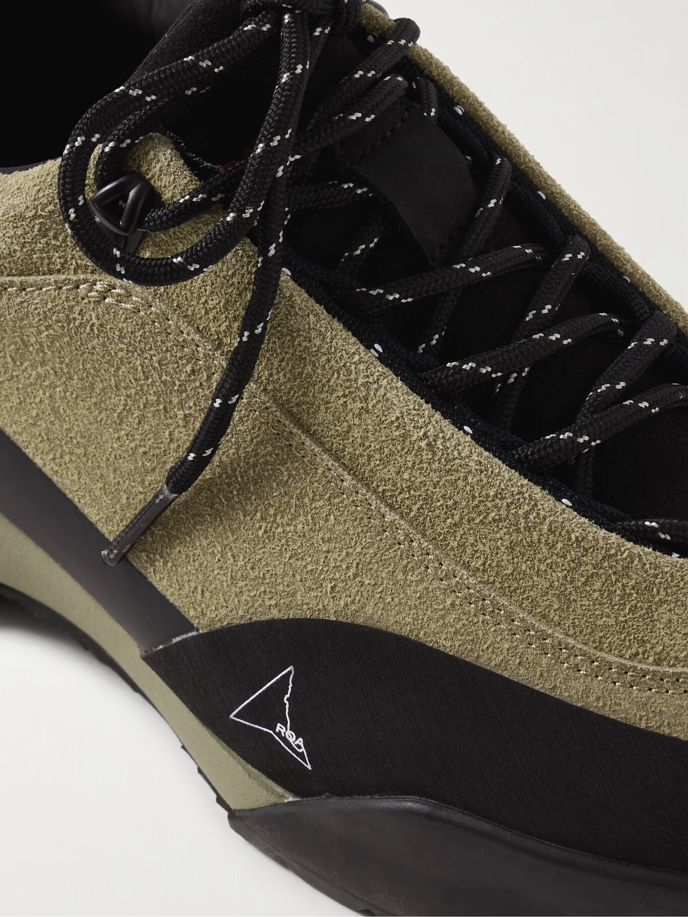 

Кроссовки для походов из микрофибры с резиновой отделкой Cingino ROA, серо-коричневый