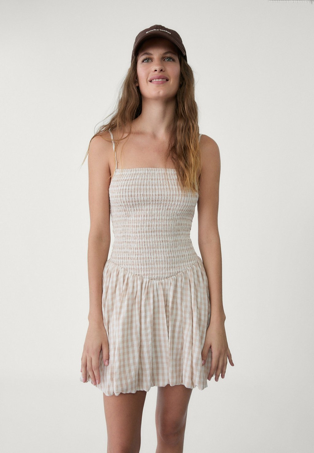 

Повседневное платье SHORT GINGHAM BALLOON DRESS 07188480 Stradivarius, бежевый