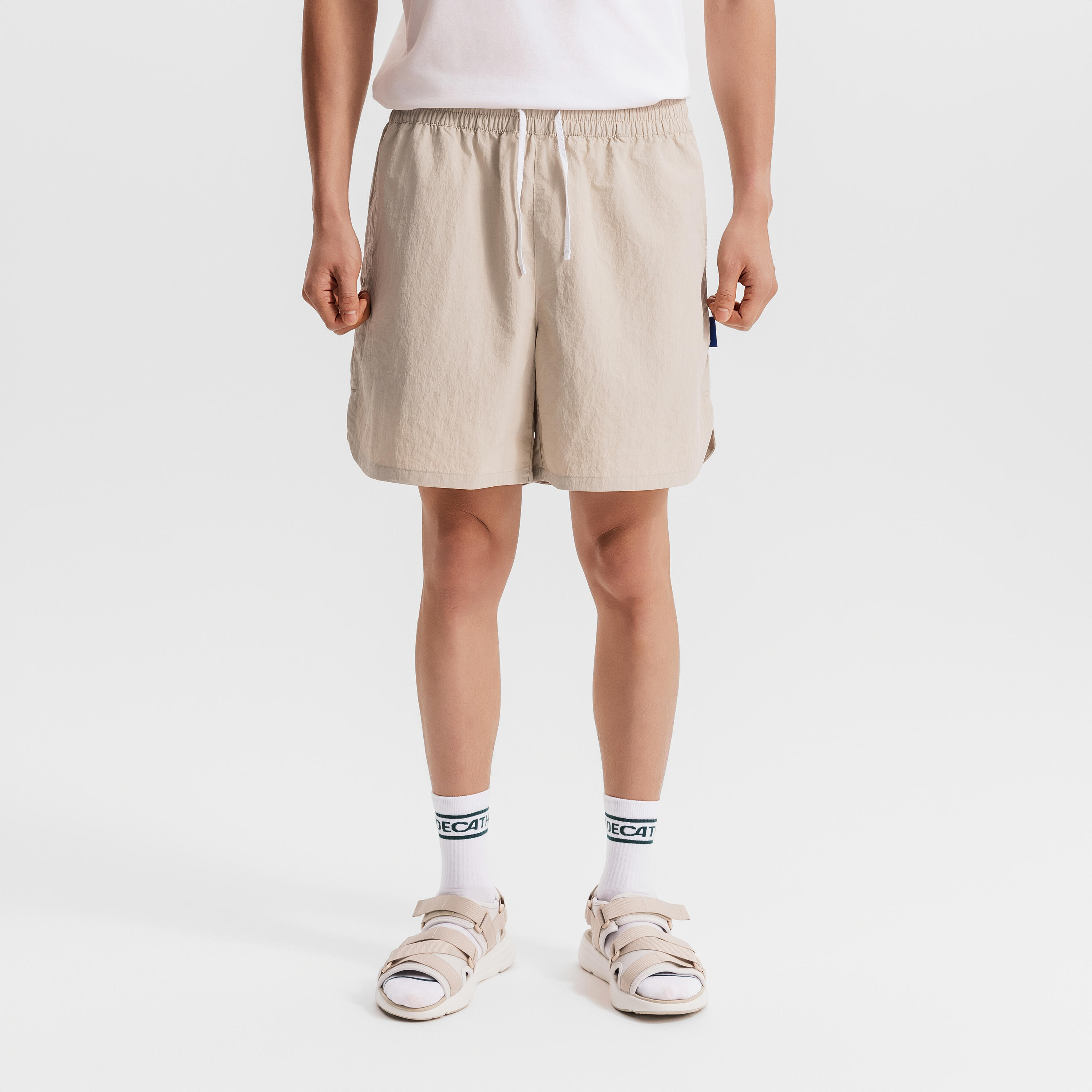 

Мужские спортивные шорты Decathlon SPORTSWEAR базовые элементы лунный свет бежевый