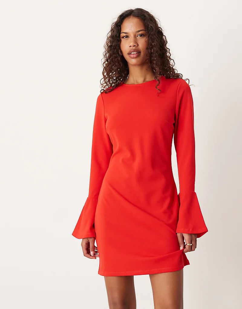 

Мини-платье Vila из атласа с гофрированными рукавами красного цвета