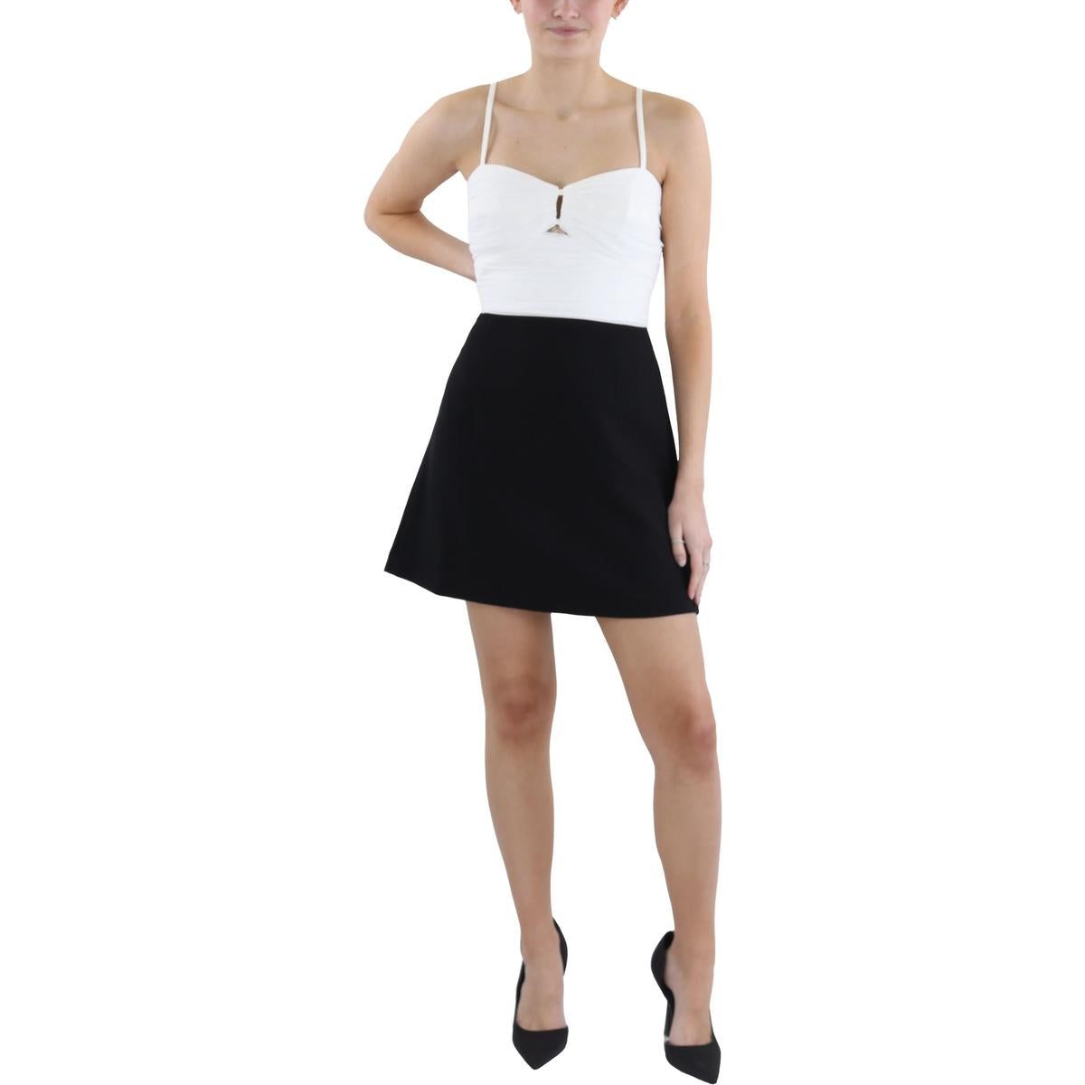 

Женское короткое мини-платье с оборками French Connection, цвет black/summer white