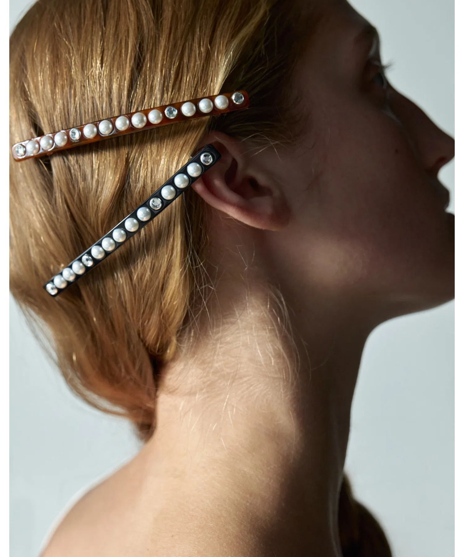 Заколка-зажим IRIS47 Scale Barrette с пайетками, черная