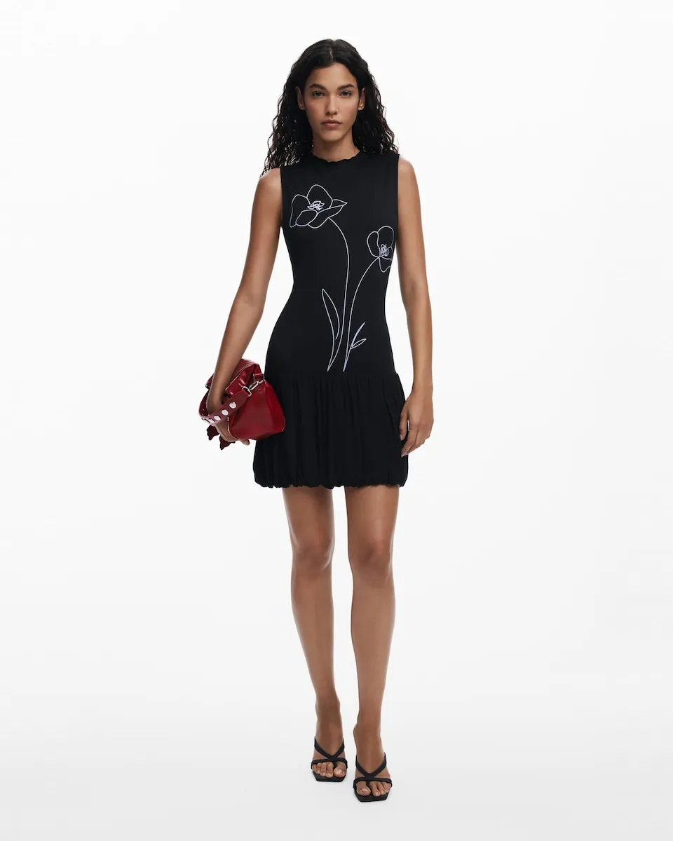 

Короткое платье с цветочным принтом Desigual, черный