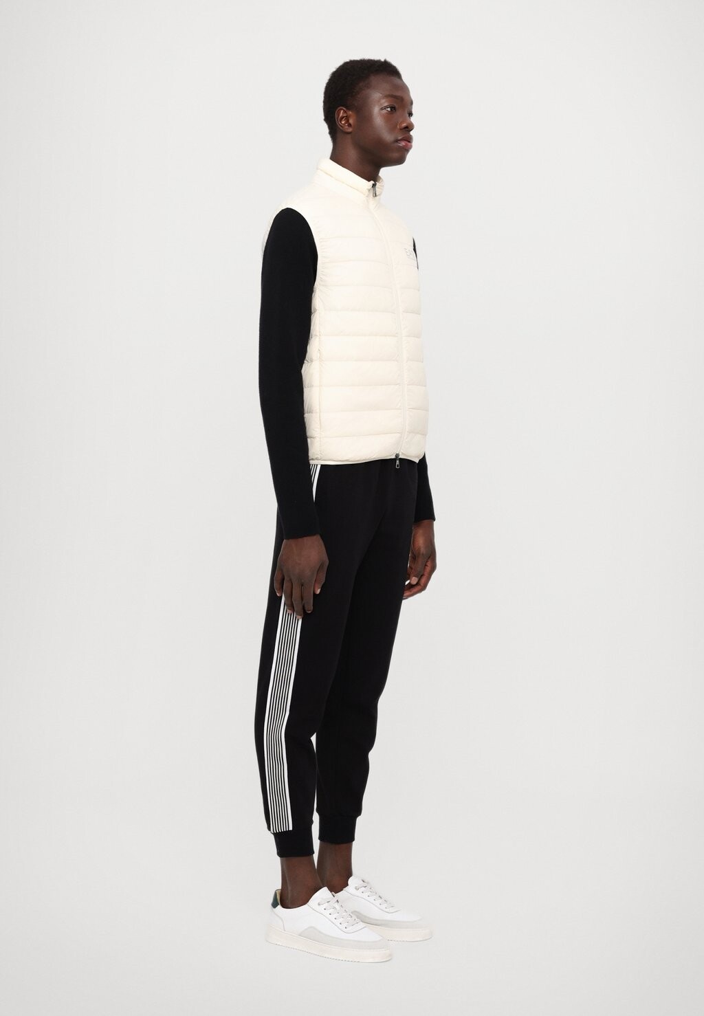 

Жилет GILET PIUMINO EA7 Emporio Armani, белый
