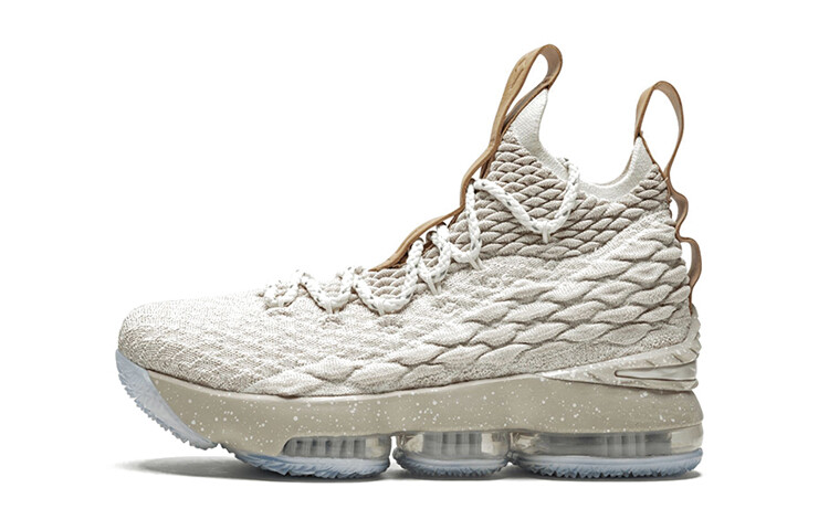 

Детские баскетбольные кроссовки Nike Lebron 15 детские