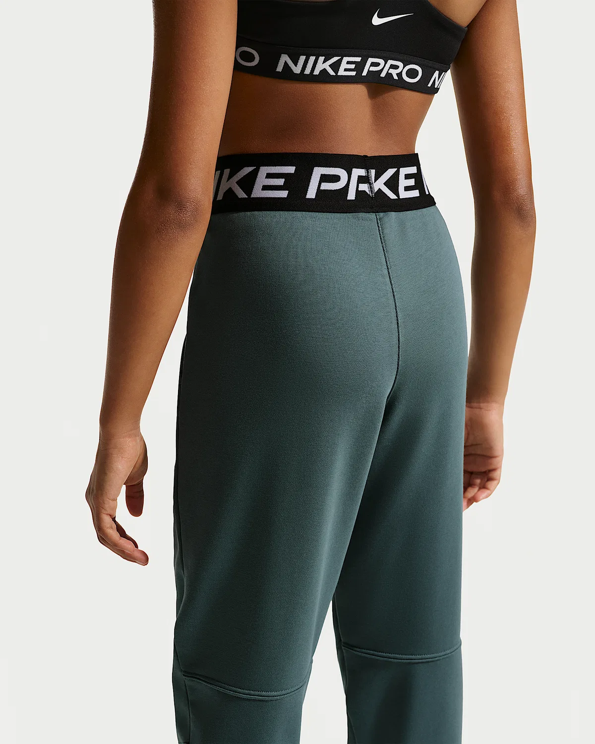 Детские (девчачьи) джоггеры Nike Pro Fleece Dri-FIT, Mineral Slate/Mineral Slate/Black/White — фото 3