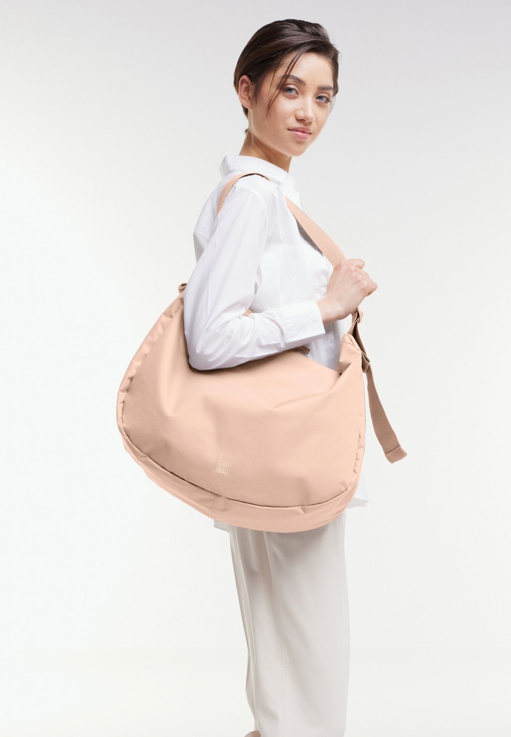 

Сумка через плечо CURVED GOT BAG, абрикос