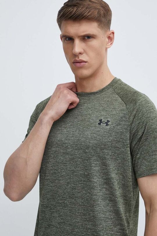 

Тренировочная футболка Under Armour, зеленый