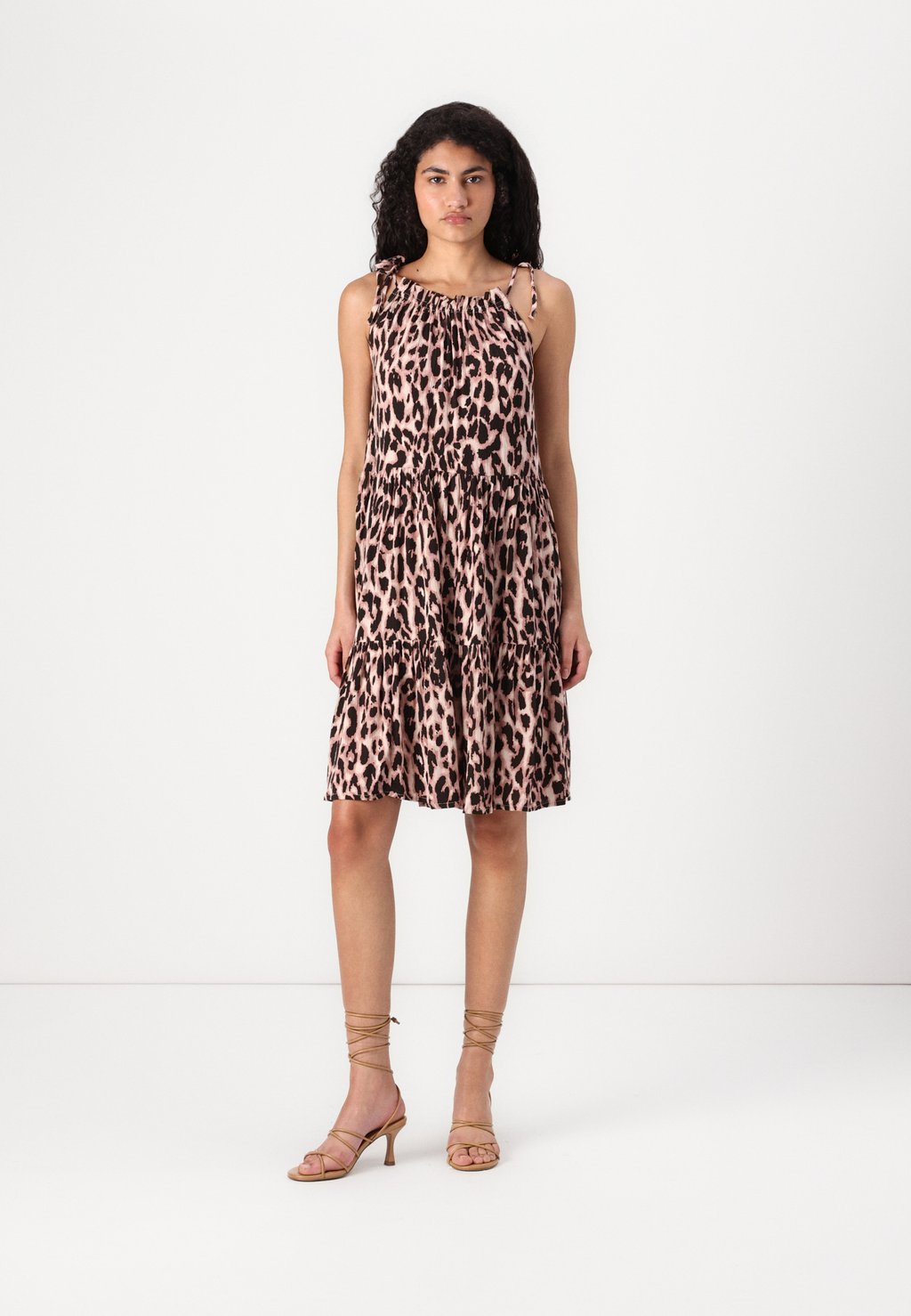 

Повседневное платье VIMESA SHORT DRESS VILA, черный