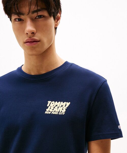 

Футболка с коротким рукавом, выпуклой спинкой TOMMY JEANS, темно-синий