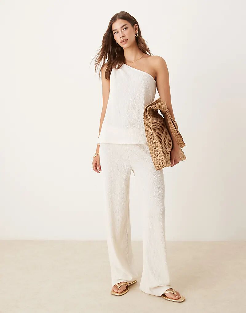 

Широкие брюки ASOS DESIGN с жатой текстурой, кремового цвета