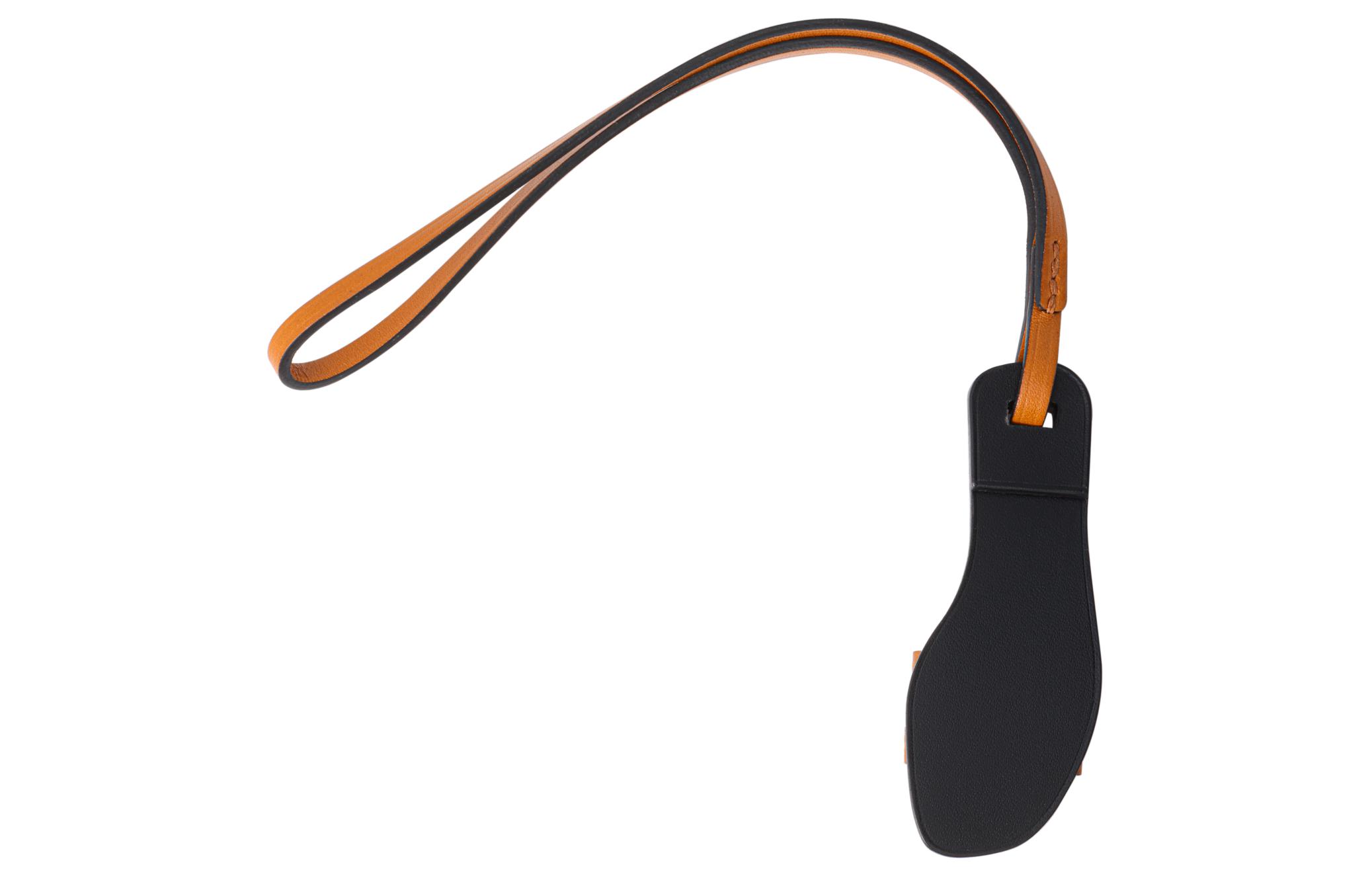 

HERMES Подвеска унисекс золотисто-коричневая, Gold Brown