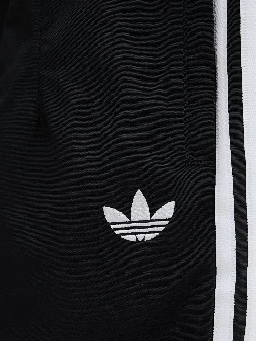 Брюки спортивные с боковыми полосками Adidas, черный — фото 4
