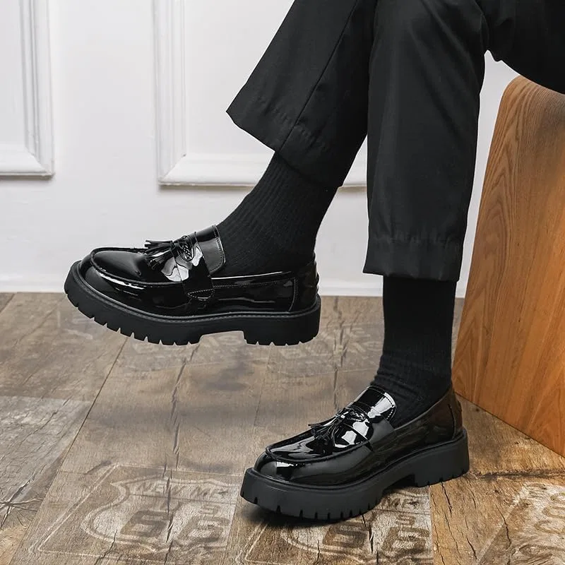 Лоферы кожаные, лакированные, на платформе, повседневные деловые, Men's Patent Leather Tassel Loafers, Black ZCZ — фото 4