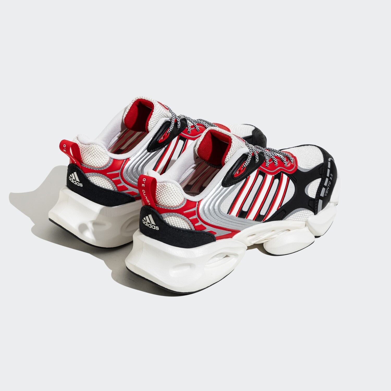 Кроссовки мужские низкие Ярко-белый/светло-коралловый/№ 1 черный Adidas — фото 3
