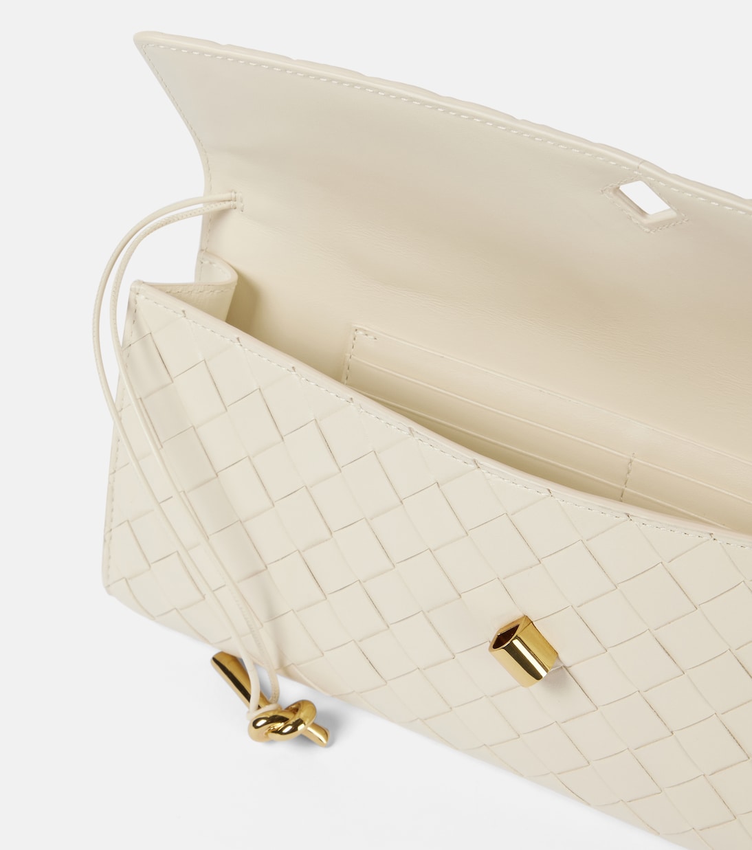 Клатч Andiamo Intrecciato из кожи Bottega Veneta, Sea Salt-M Brass — фото 3