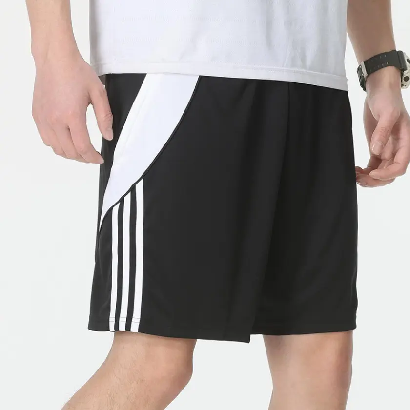 

Повседневная спортивная одежда для мужчин Adidas