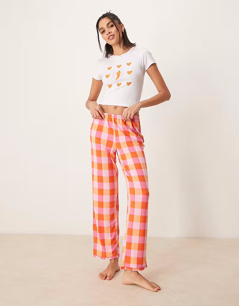 

Брюки Urban Threads coord с принтом в красную клетку